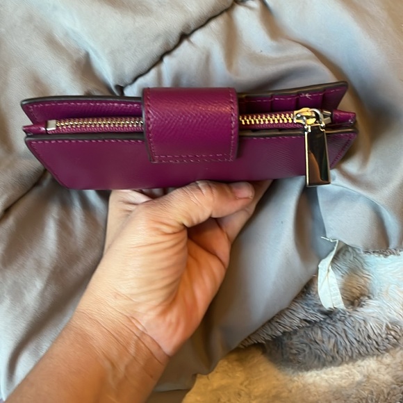 Michael Kors magenta pink color Saffiano leather wallet GUC - Picture 3 of 9